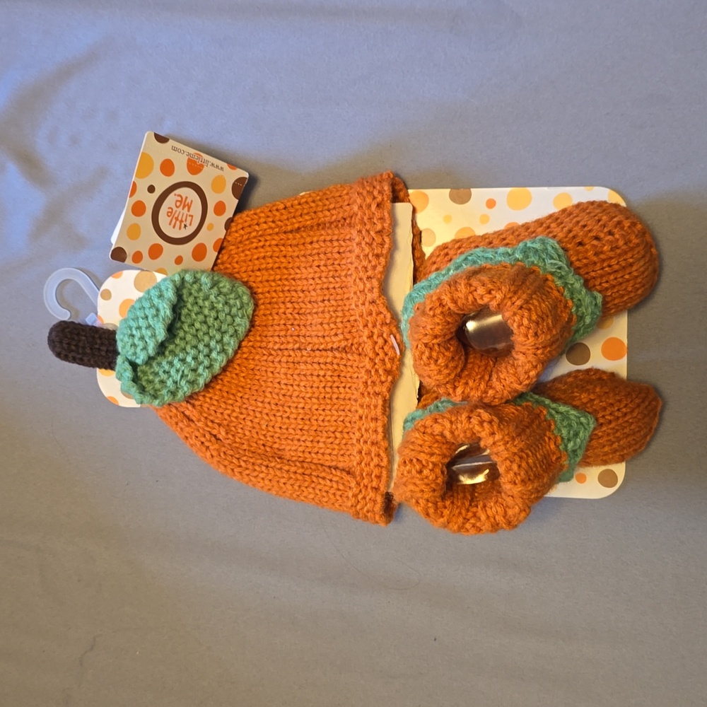 Infant hat and socks